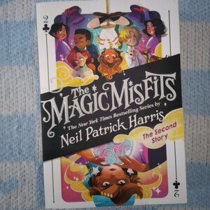 2 for $10 🦢 BRAND NEW The Magic Misfits Book
